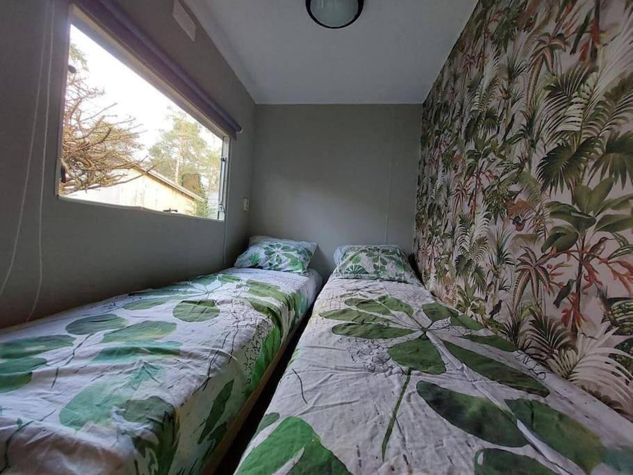 Te Huur: Leuke 4-Persoons Stacaravan Op Top Locatie! Hoenderloo Exteriér fotografie