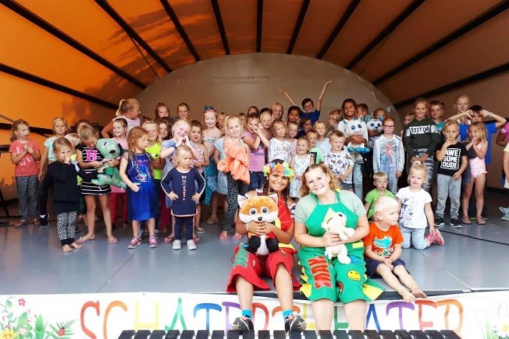 Te Huur: Leuke 4-Persoons Stacaravan Op Top Locatie! Hoenderloo Exteriér fotografie